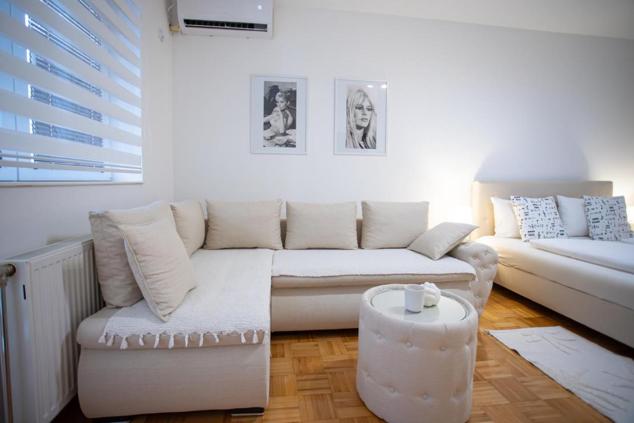 Apartman Elle Sombor Esterno foto